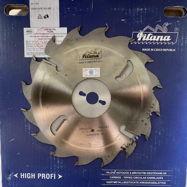 Lưỡi Cưa Hợp Kim PILANA 250x3.2/2.2x70 16+4FZ