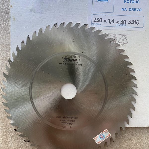 Lưỡi cưa đĩa cắt gỗ PILANA 250x1.4  56KV
