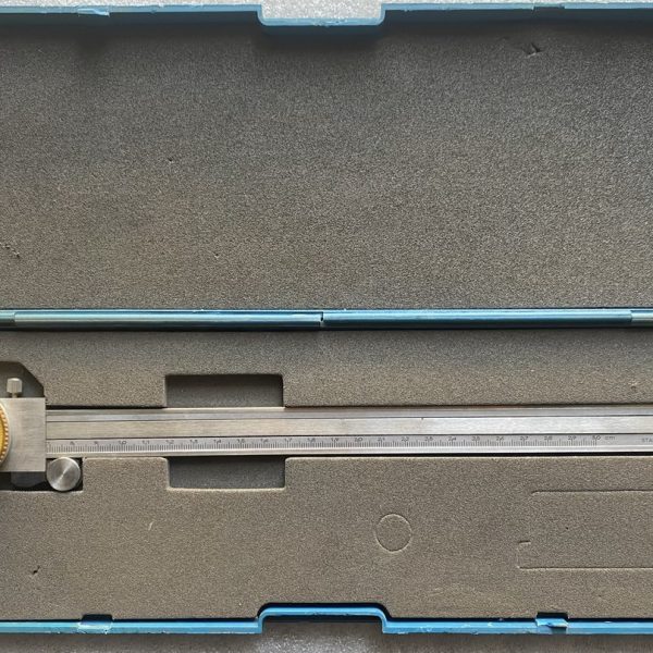 Thước kẹp đồng hồ 6013.2/0.02mm  300/55